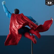 Фігурка DC Direct 1/10 - Superman Red and Blue (by Lee Bermejo)- 8 image