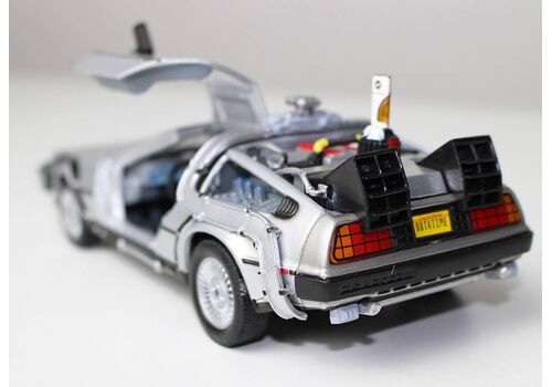 Back to the Future II 1/24 Vehicle 81 DeLorean LK Coupe- 6 image