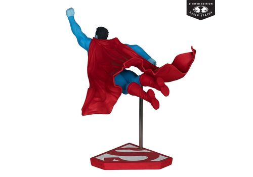 DC Direct 1/10 Statue - Superman Red and Blue (by Lee Bermejo)- 4 image